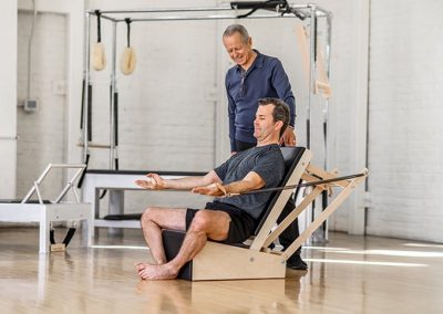Balanced Body Pilates Contrology Arm Chair w użyciu